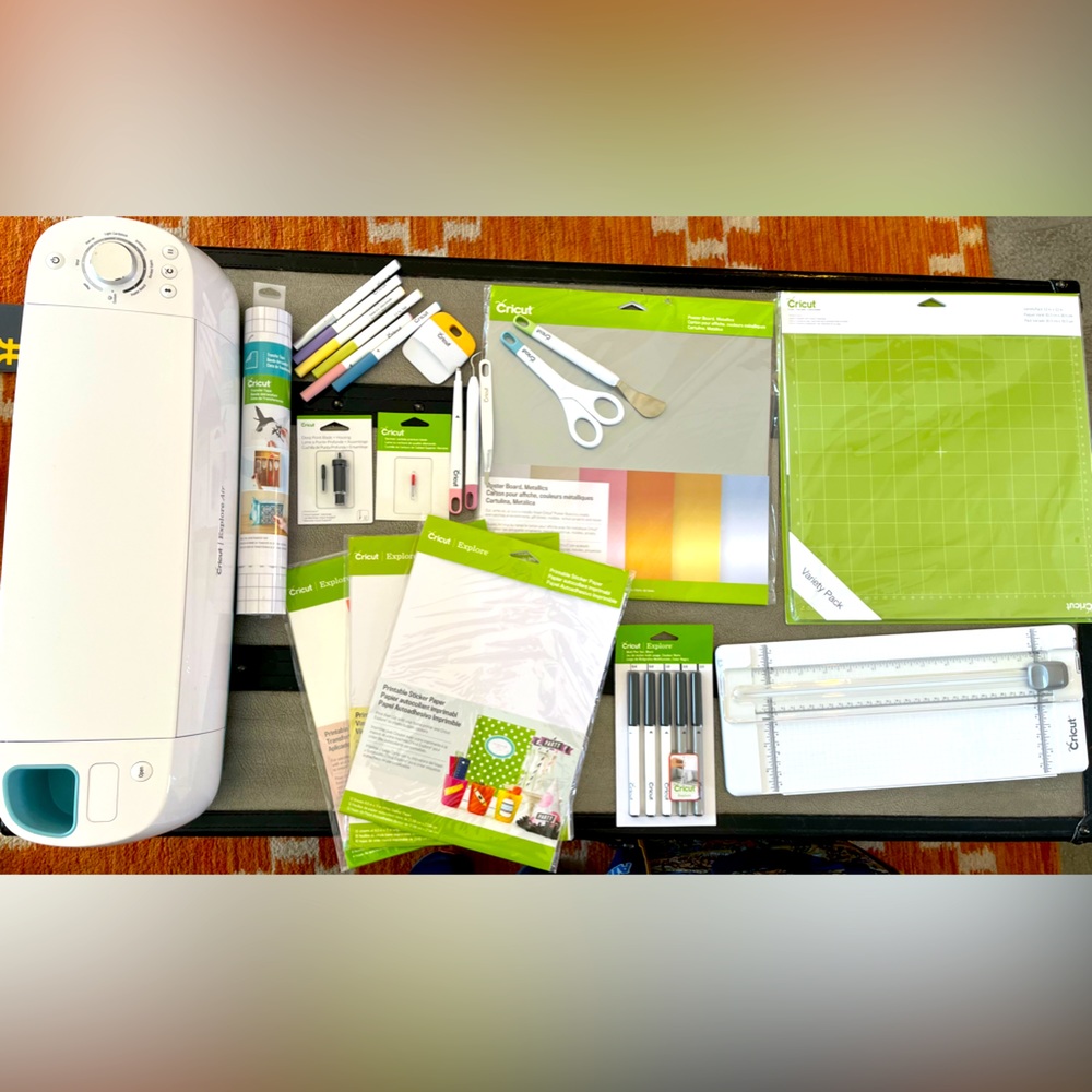 Cricut Explorer Air and all the extras